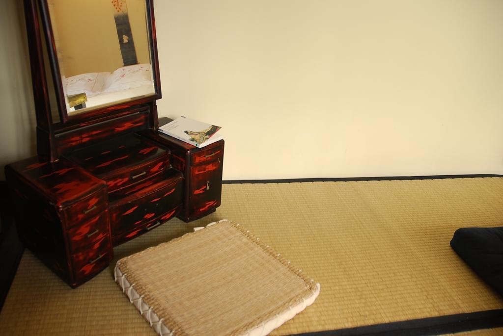 Minshuku Chambres D'Hotes Japonaises Thiers Rom bilde